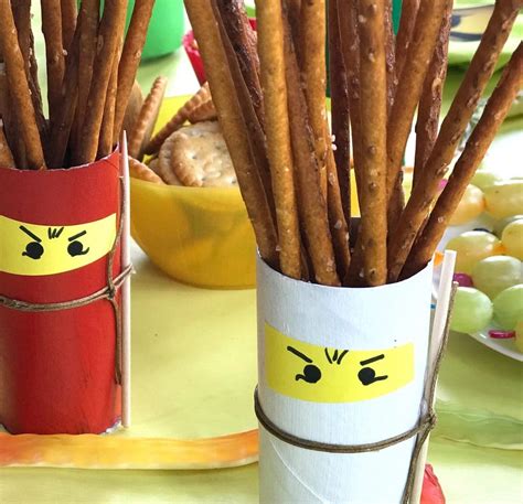 Damit deine geburtstagsparty unvergesslich wird und du alles für deinen festtag vorbereiten kannst, haben wir hier ein paar tipps und tricks für dich gesammelt. Ninjago Kindergeburtstag: Coole Ideen für eine gelungene ...