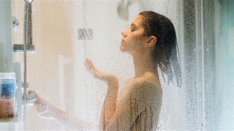 The Unexpected Mental Benefits Of Taking A Cold Shower