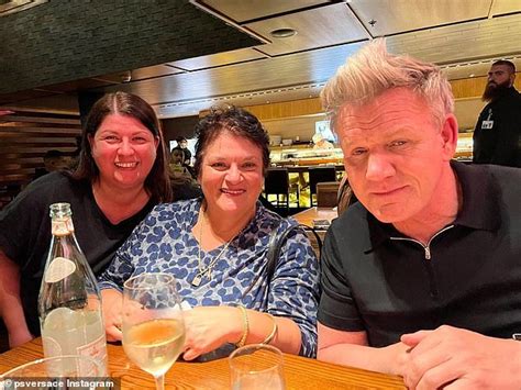 Gordon Ramsay Shocks Fans With Surprise Melbourne Restaurant Visit Daily Mail Online