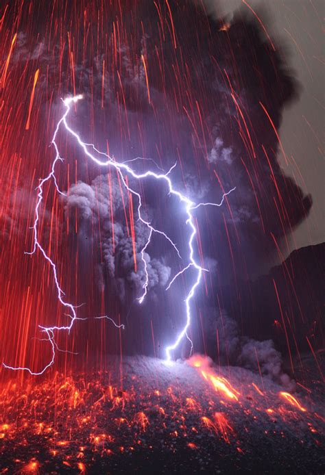 Sakurajima Volcano With Lightning Nature Science Weather Beautiful