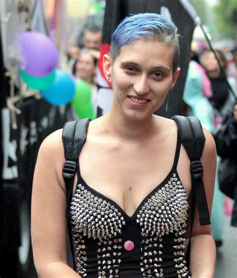 Marche Des Fiert S Lesbiennes Gaies Bi Trans Paris