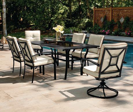 Grab these patio set steals from walmart ~ they'd make a great mother's day or father's day gift, or just for sprucing up the backyard! hometrends Newport 7-Piece Dining Set | Walmart Canada