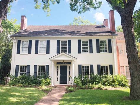 Need help picking a matching color for shoji white sw 7042? house exterior painted in SW 7042 "Shoji White" | Brick ...