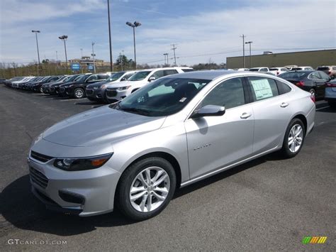 2018 Silver Ice Metallic Chevrolet Malibu Lt 126773290 Photo 4