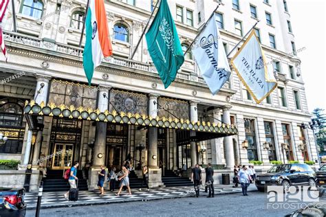 Bustling Entrance To The Plaza Hotel Fifth Avenue Manhattan New York