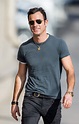Sexy Justin Theroux Pictures | POPSUGAR Celebrity UK Photo 26