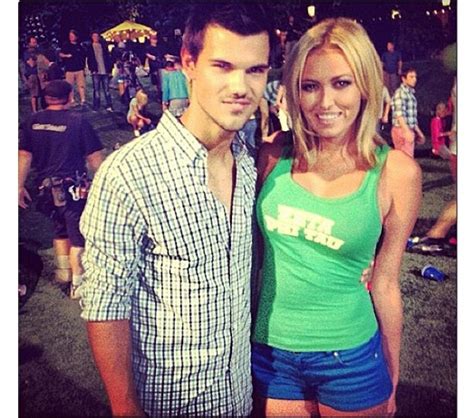 Taylor On Set Of Grown Ups 2 Paulina Gretzky Taylor Lautner Grown Ups 2