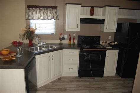 White Cupboards With Black Countertops Fleetwood Homes White Cupboards