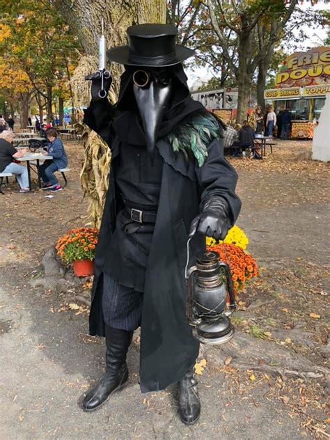Plague Doctor Trove Costumes