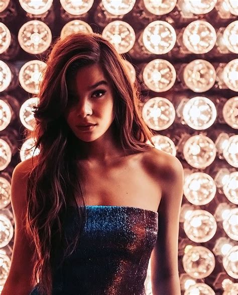 Hailee Steinfeld Nude And Topless Photos Leaked Diaries