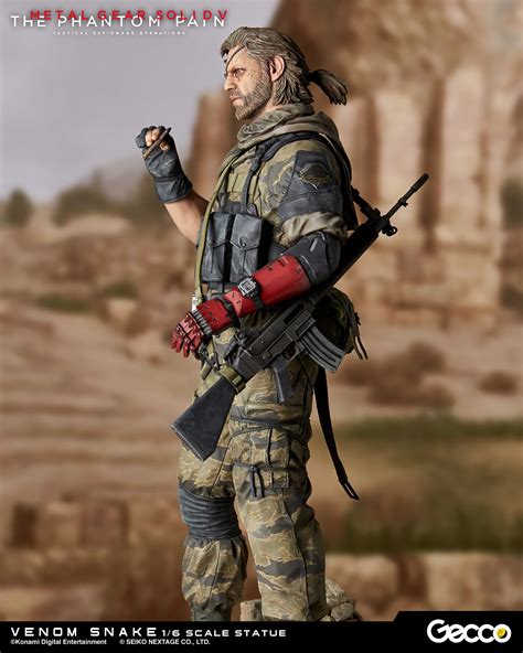 Sutherland plays both venom snake and big boss, but the official credits makes no distinction between either. Metal Gear Solid V: The Phantom Pain - Venom Snake Statue ...
