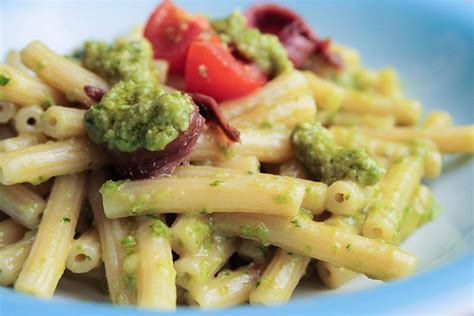 Sedani Con Pesto Di Friggitelli E Acciughe Fidelity Cucina