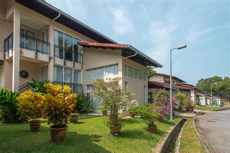 From the latest financial highlights, pinggir armada sdn bhd reported a net sales revenue increase of 0.22% in 2016. Site 1B - Armada Properties Sdn Bhd