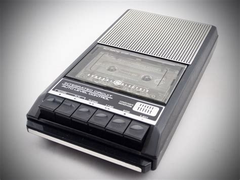 Handheld Cassette Recorder For Notes Kizaintra