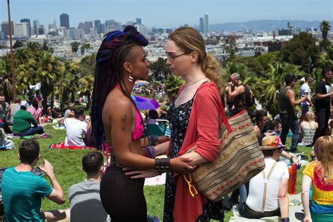 Sense8 Review The Creators Of The Matrix Find A New Home On Tv The Verge