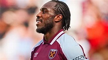Michail Antonio signs new two-and-half-year deal at West Ham to extend ...