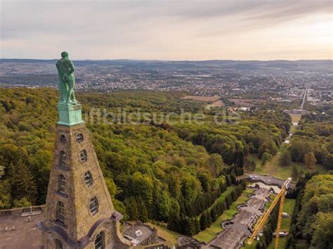 Kassel Von Oben Herkules Statue Auf Der Spitze Vom Schloss Herkules