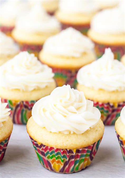 Mini Vanilla Cupcakes With Vanilla Buttercream Delicious Little Bites