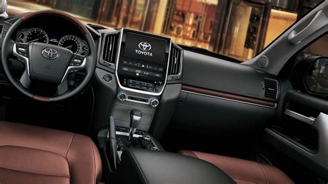 As the flagship model of the land cruiser series, it has in every generation led the way in vehicle evolution while incorporating the latest technologies. New 2019 Toyota Land Cruiser 200 Interior Design | Автомобили