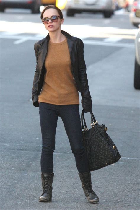 Comfy Casual Casual Style Christina Ricci Celebrity Street Style T