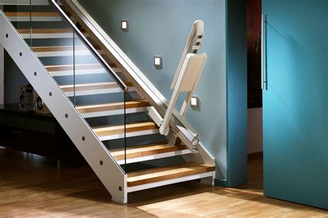 Using a stairlift is a simple way to stay in the home you love. Stair Lifts: Hinged Tracks for Straight Stairlifts