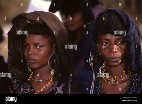 Wodaabe Women Hi Res Stock Photography And Images Alamy