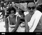 Produttore Dino De Laurentiis in vacanza con la figlia Foto stock - Alamy