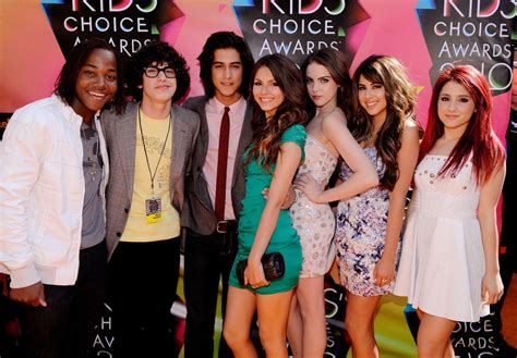 Pin By Racquelle On Ariana Grande Victorious Victorious Cast Ariana