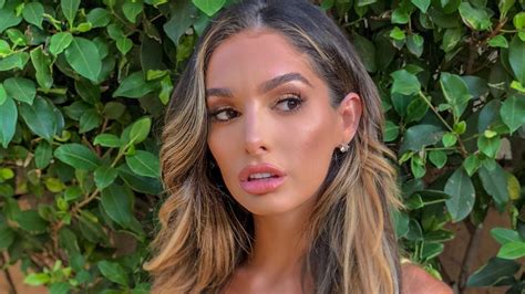 Lyna Perez Bio Age Height Wiki Instagram Biography