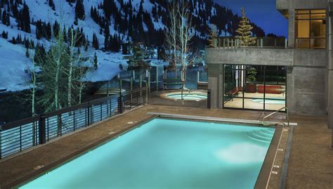 Altas Rustler Lodge Utah Ski Resort Lodging