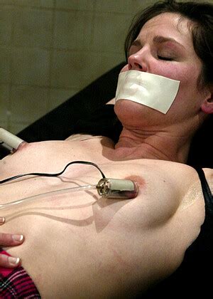 Wiredpussy Bobbi Starr Kimberly Kane Year Blonde Torture Free Pornpics Sexphotos Xxximages Hd