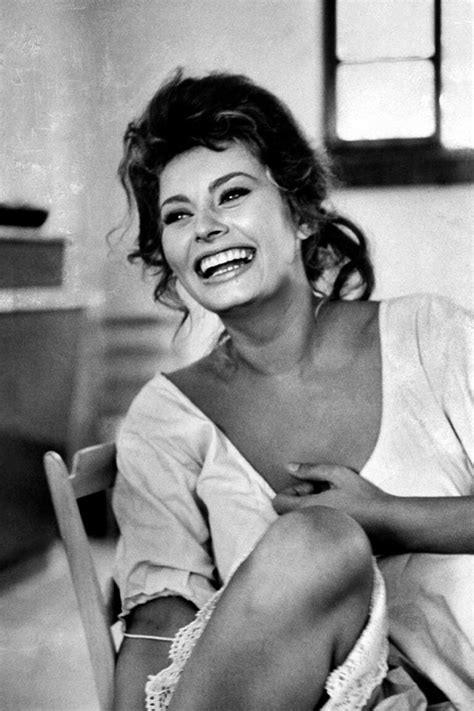 Sophia Loren Breaks Down Famous Looks From Cleopatra To Her Blonde