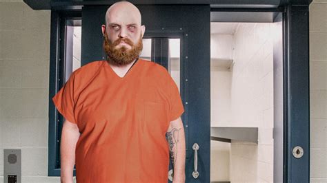 Biggest Guy In Prison Tired Of Every New Inmate Beating Shit Out Of Him