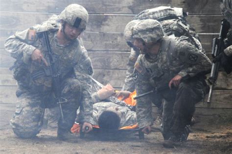 Civilian Ems Workers Get A Dose Of Army Medic Life Article The