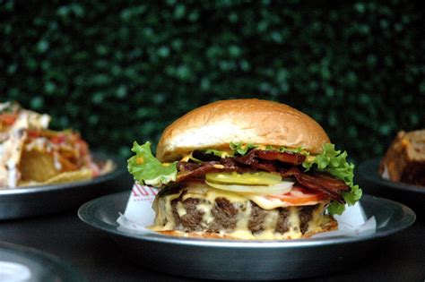 DUDE FOR FOOD: October 2016