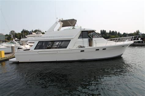 1998 Bayliner 4788 Northwest Yachting