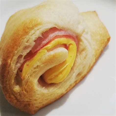 Easy Quick And Delicious Ham Turkey Cheese Rolled Up In Crisp