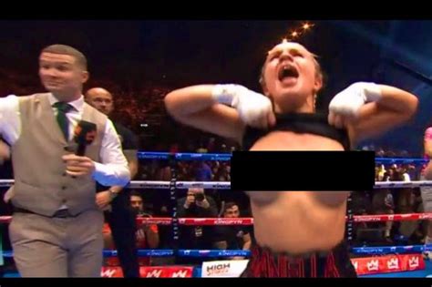 Onyfans Boxer Daniella Hemsley Lifts Her Top To Flash Breasts In Daring