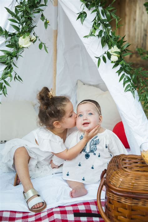 Our Backyard Picnic Making The Most Of Everyday Moments The Cuteness