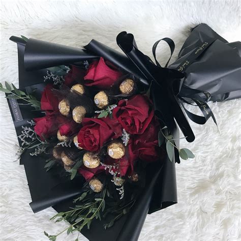 My Valentine Ferrero Rocher Rose Bouquet Floral Passion Sg