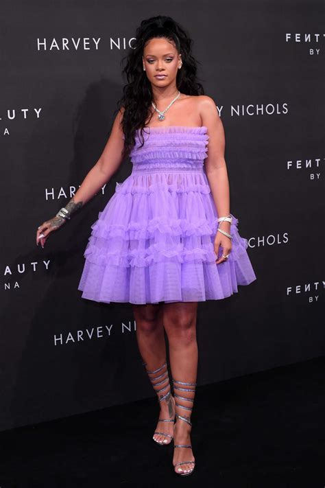 Rihanna At Fenty Beauty Launch Party In London Celeb Donut