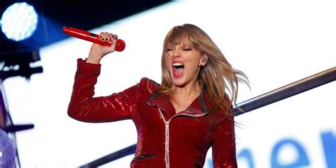 Taylor Swift Tops Billboards Highest Paid Singers Business Insider