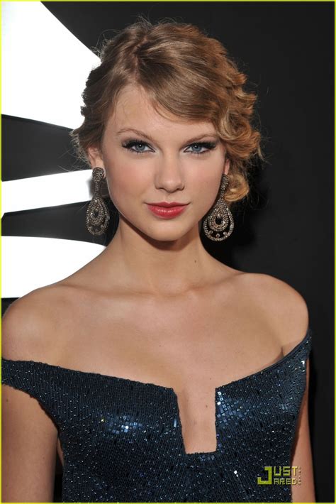 Taylor Swift Grammys Red Carpet Photo Taylor Swift Photos Just Jared