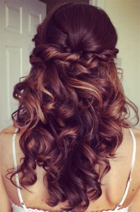 Curly Down Prom Hairstyles Wavy Haircut