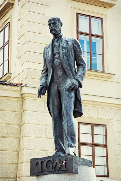 Estatua De Tomas Garrigue Masaryk En Praga 2023