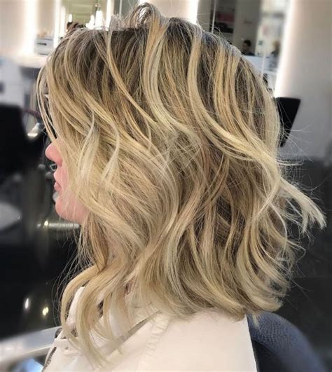 50 Gorgeous Wavy Bob Hairstyles With An Extra Touch Of Femininity