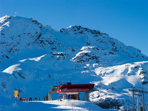 Whistler blackcomb has been dubbed the outdoor playground of the west for a thousand good reasons, but there's more to this magical place than outdoorsy fun. Whistler Blackcomb | skiing in Canada