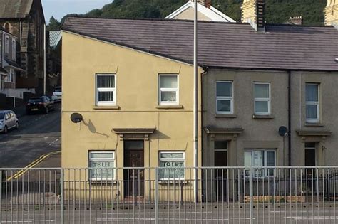 You Can Now Live In The Swansea House That Looks Like Hitler Wales