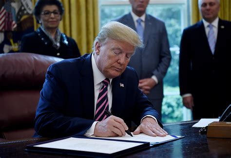 Trump Signs 484 Billion Coronavirus Relief Package