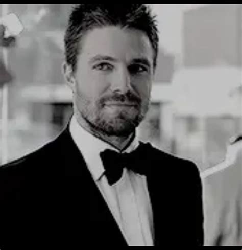 Stephen Amell Arrow Oliver Queen Crossover Tux Sexy Stephen